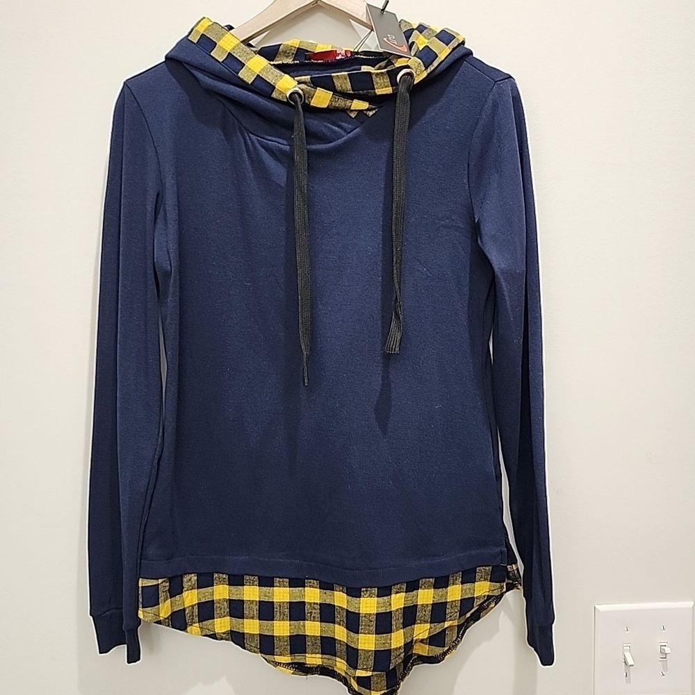 DJT Women's New Plaid Trim Hoodie Size Medium Long Sleeve Pullover Navy Yellow